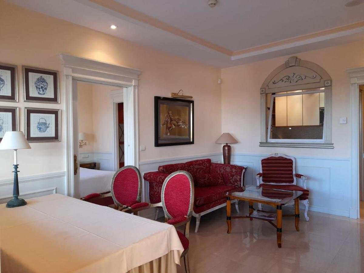 Guadalpin Residences Apartament
