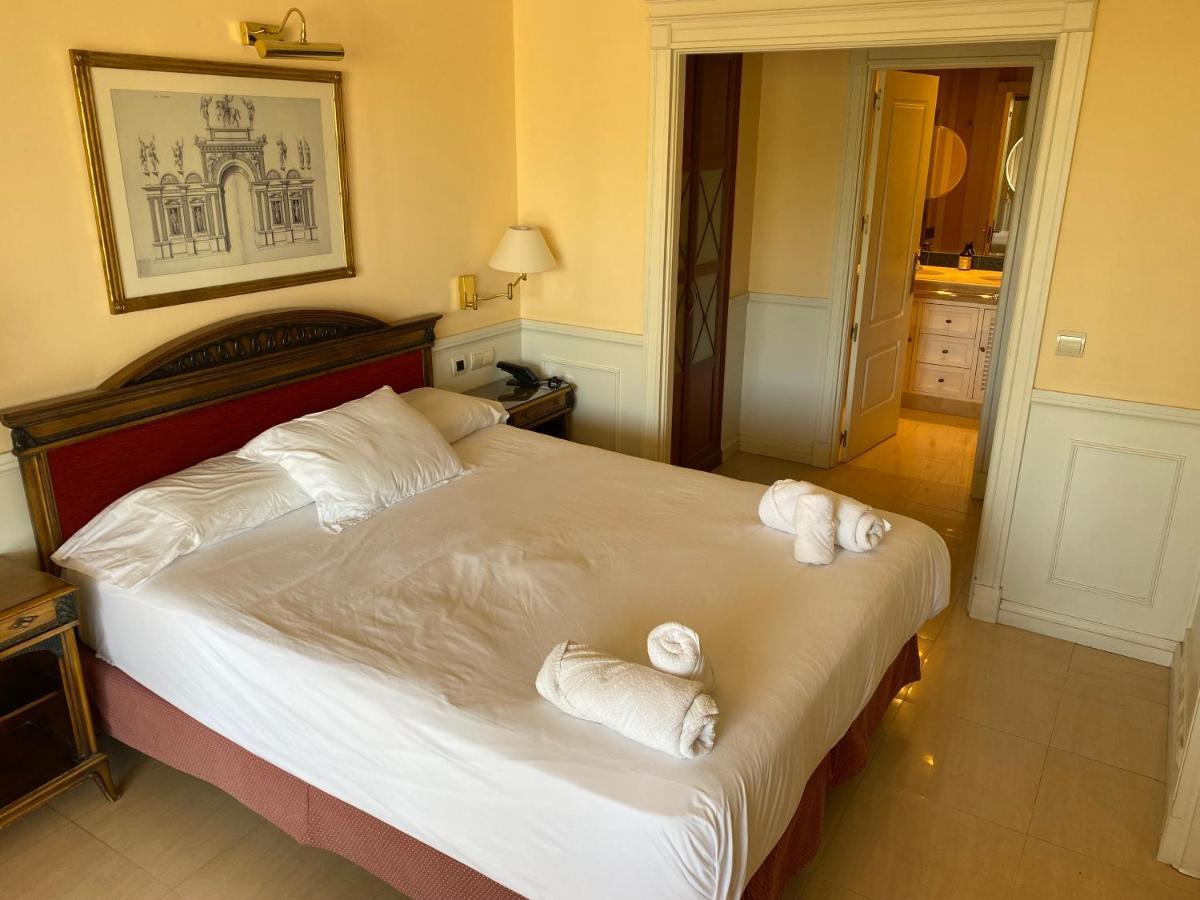 Apartament Guadalpin Residences *
